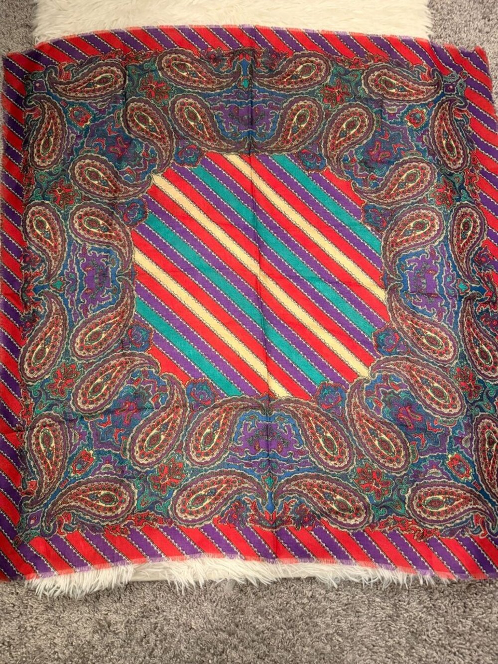 Vintage Liz Sinclair Acrylic Scarf Shawl Paisley Print Japan